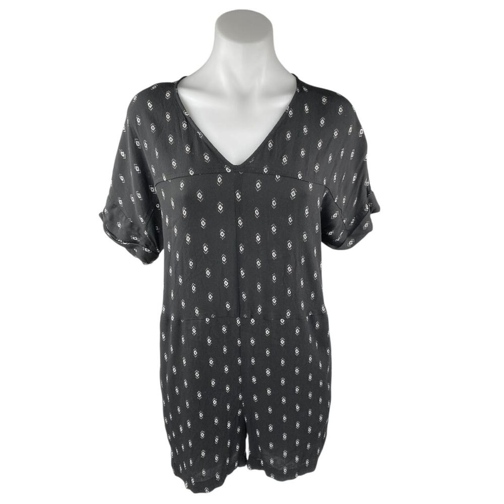 Madewell Women's Black White Geometric Short Sleeve V Neck Romper Shorts XS